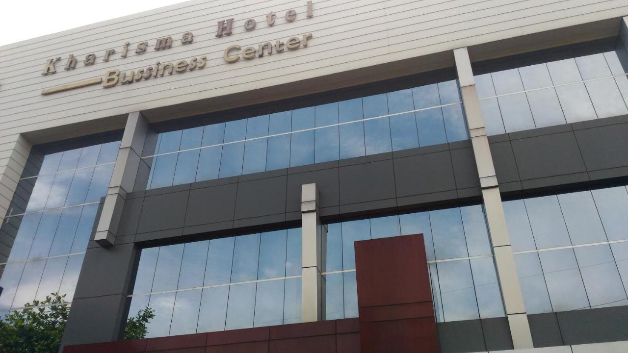 Hotel Kharisma Madiun Exterior foto